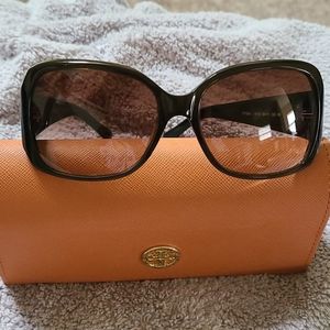 Tory Burch Sun Glasses